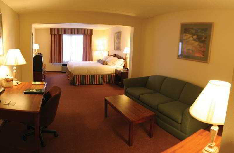 فندق لا كوينتا إن آند سويتس باي ويندام تامبا نورث آي-75 الغرفة الصورة